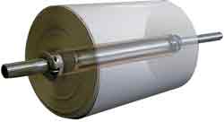 Double E DF-1000 core chuck system slides easily out of cores and into rolls for quick roll changes.